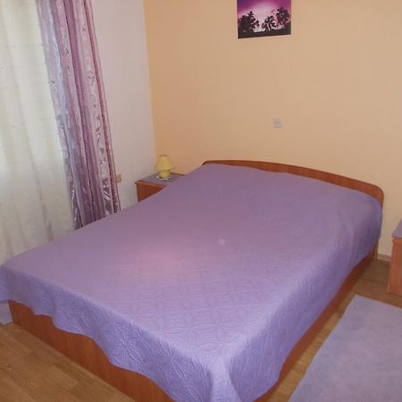 Apartments Makaus Kampor Kültér fotó